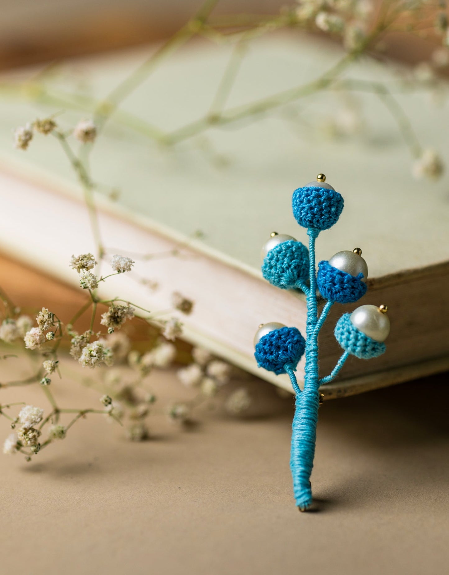 Pearl Jewel Handcrafted Brooch