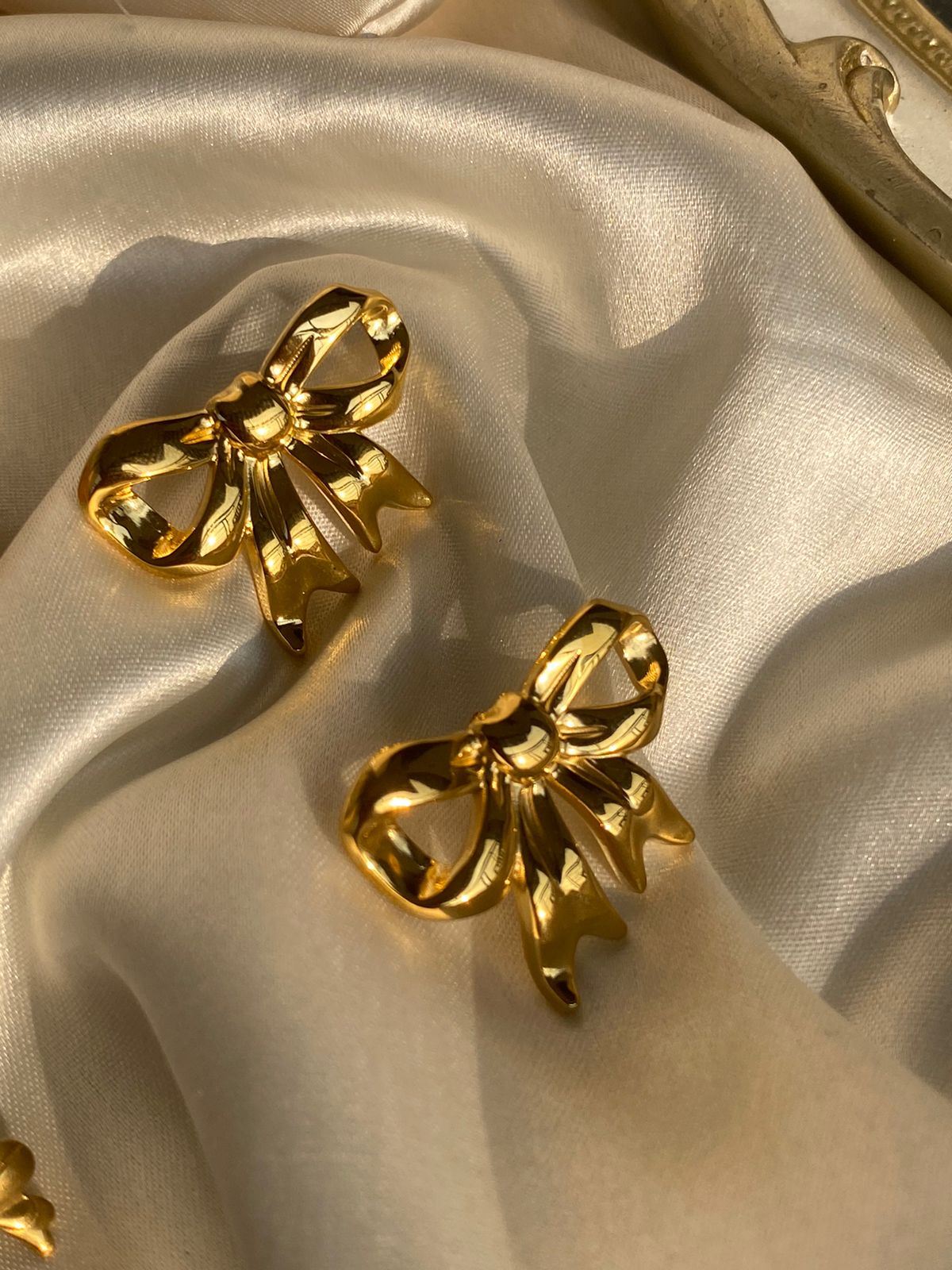 Giselle - The Cupid Bow Earrings