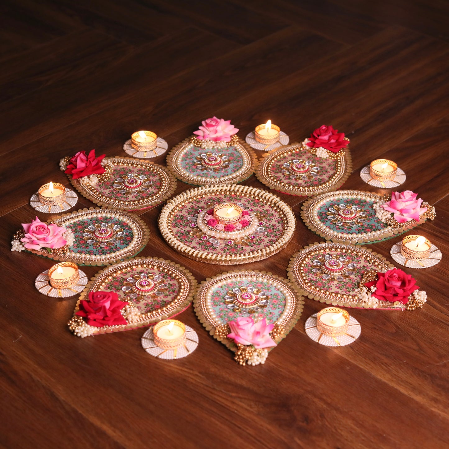 8 Leaf Festive Rangoli