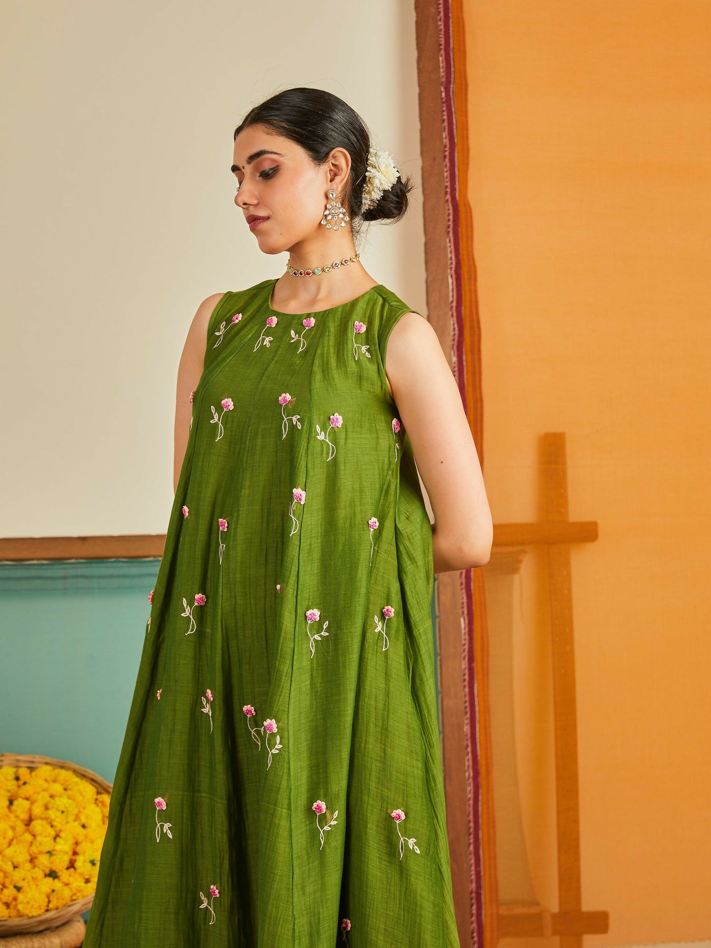 Shagufta Green Embroidered Kurta Set
