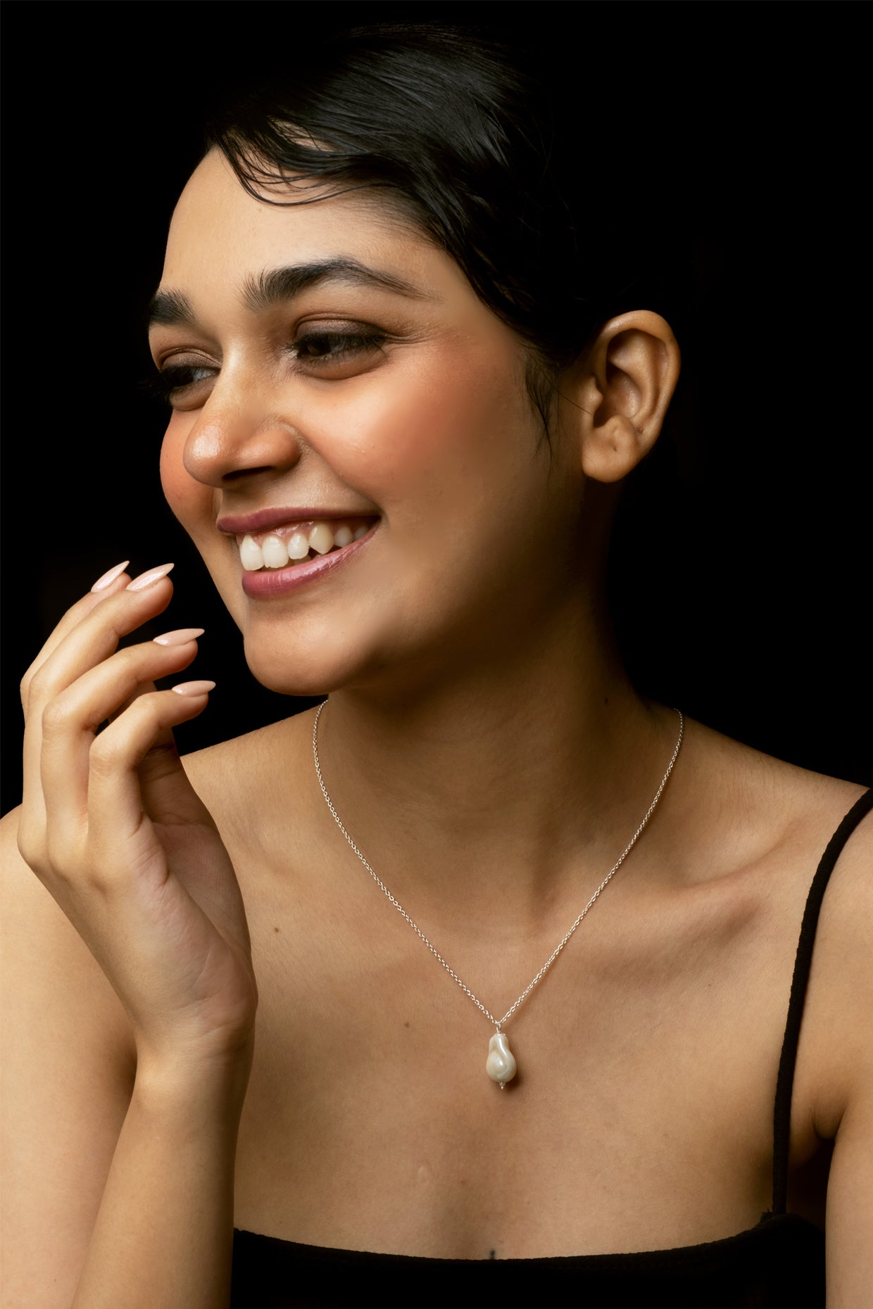 Uma Single Organic Pearl Pendant