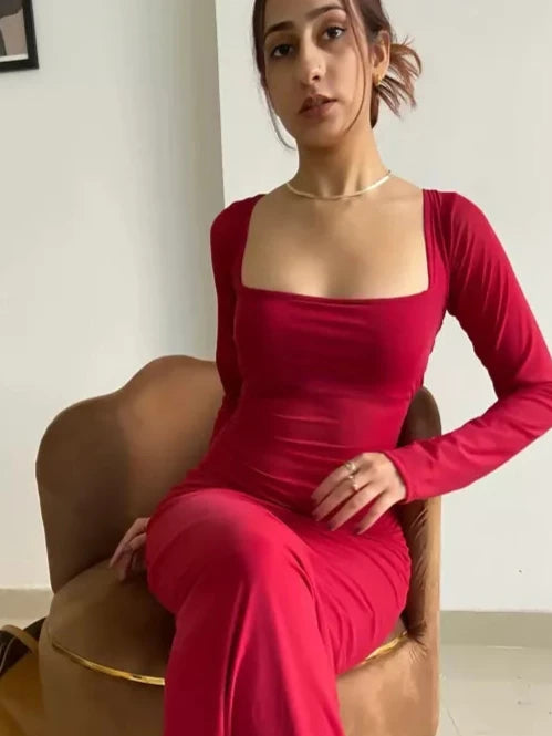 Laal ishq Ruched Square Neck Dress