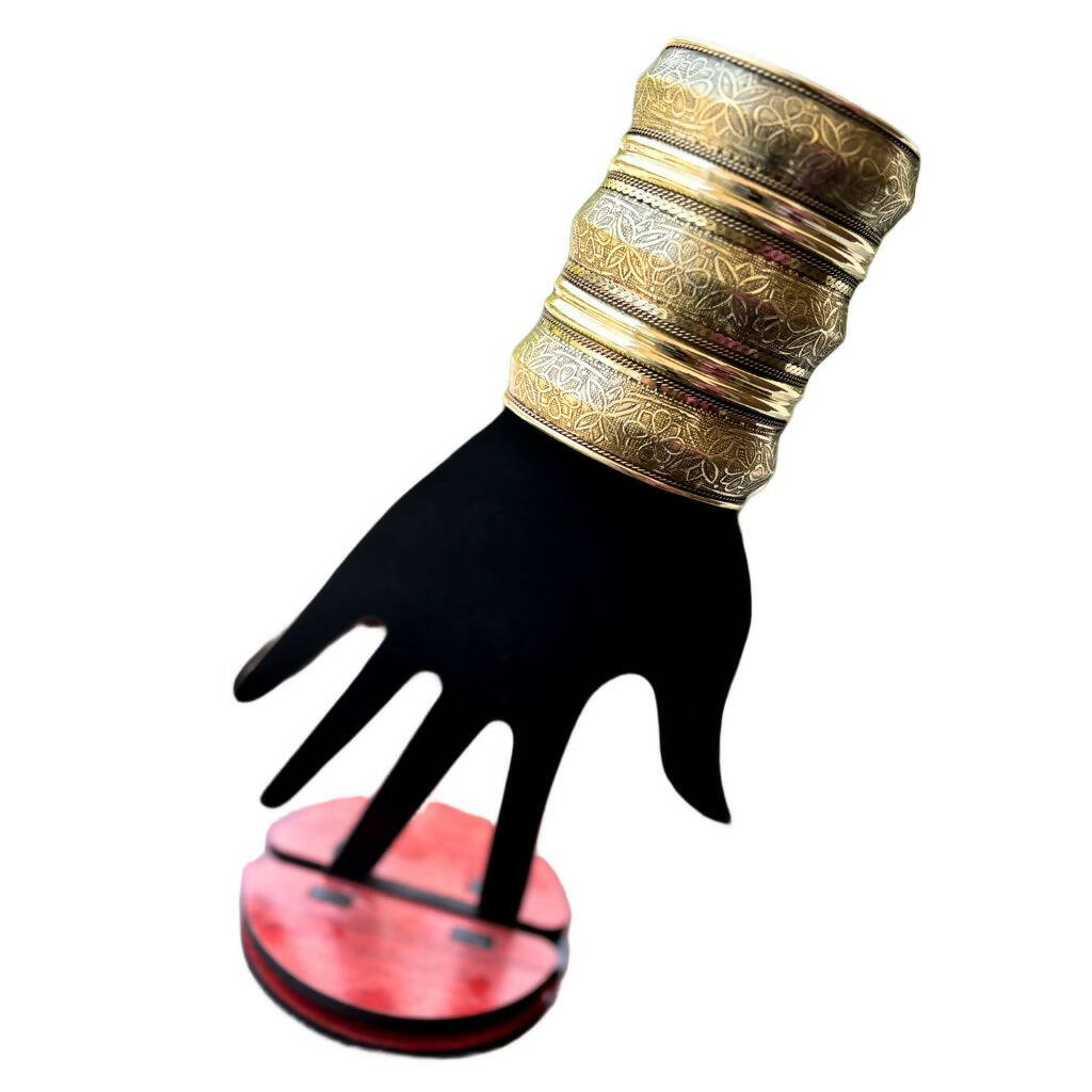 Golden Shayna Handcuff