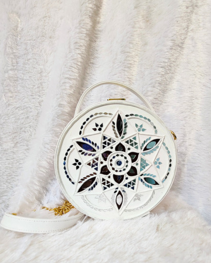 Mandala Lippan Art Handcrafted White/Black Circle Box Bag