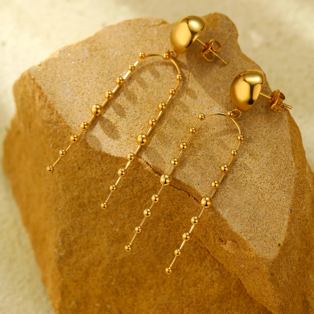 That Minimal Girlie Danglers