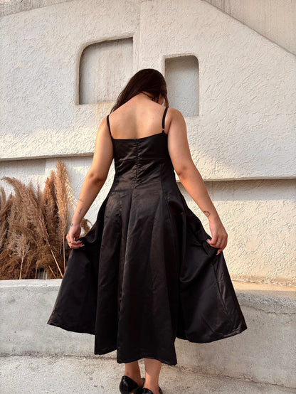 Swan Noir Flare Dress