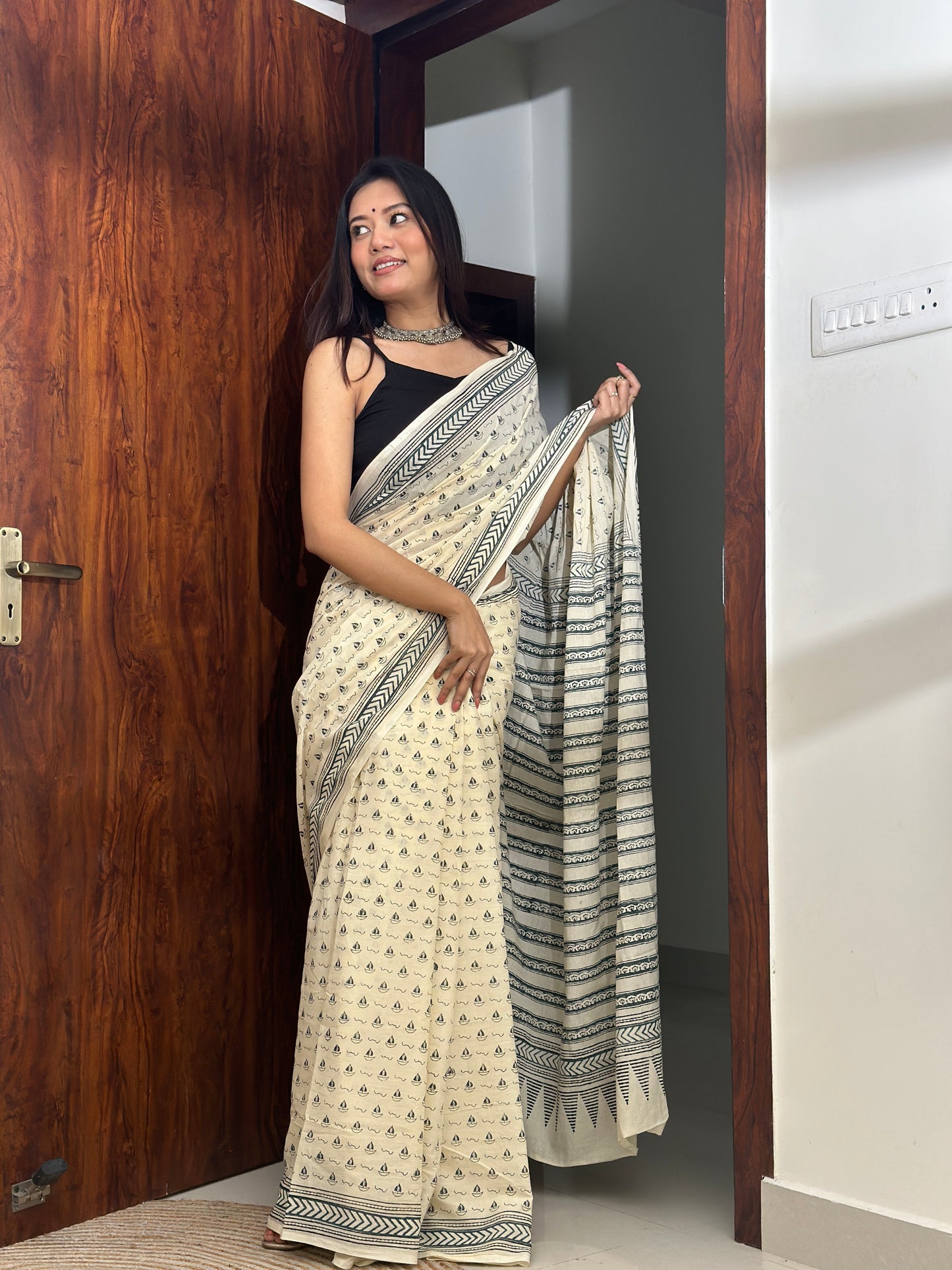 Kagaj Ki Kashti Cotton Mulmul Saree