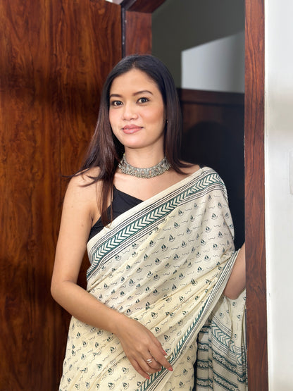 Kagaj Ki Kashti Cotton Mulmul Saree