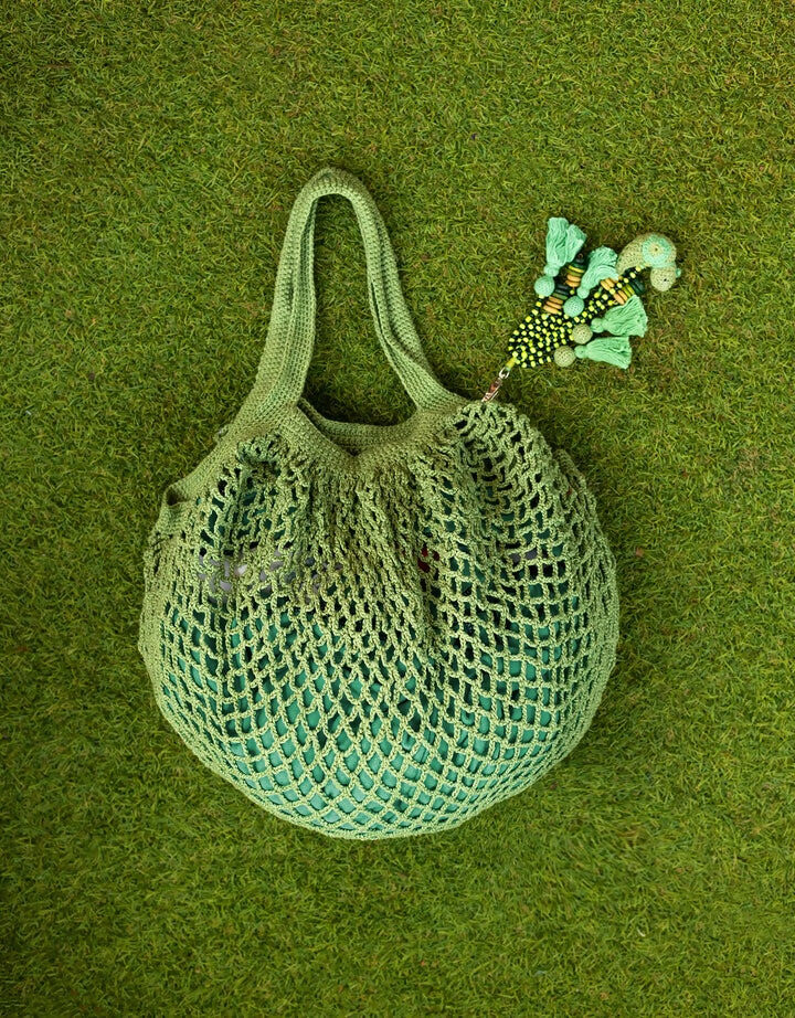 Coral Reef Fishnet Shoulder Bag with Bird Tassel ~ Green