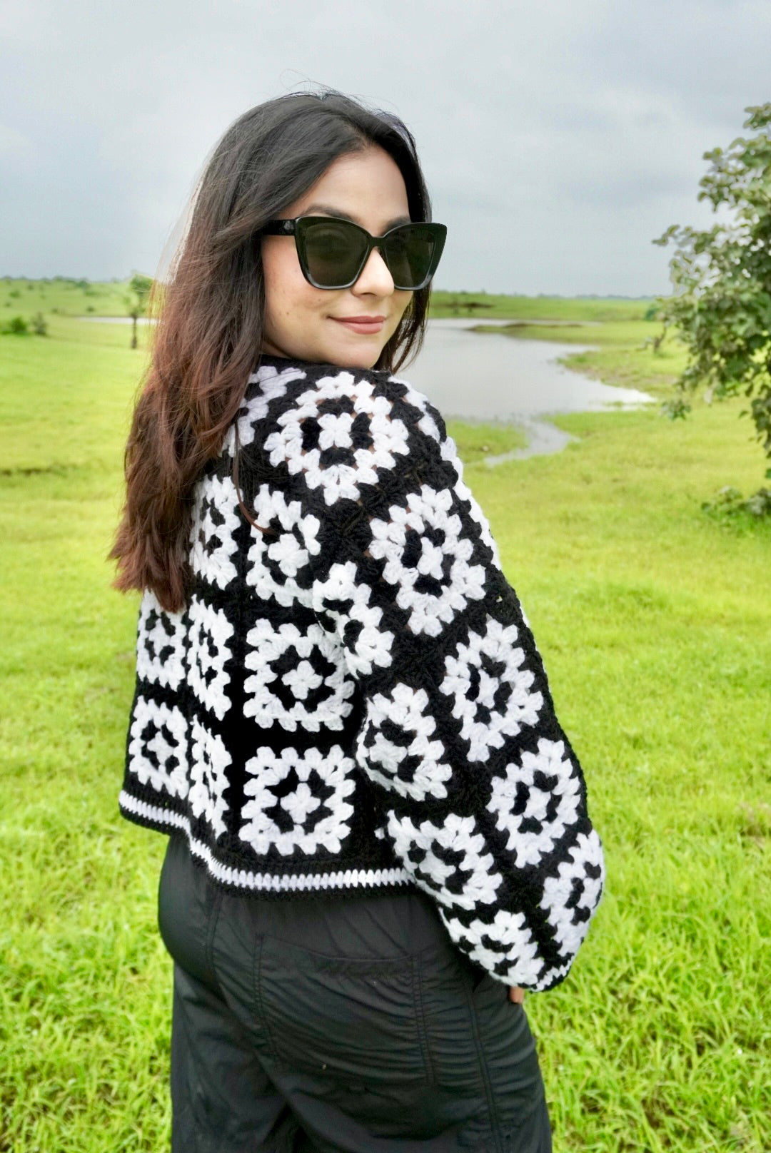 Cersei Black And White Cardigan