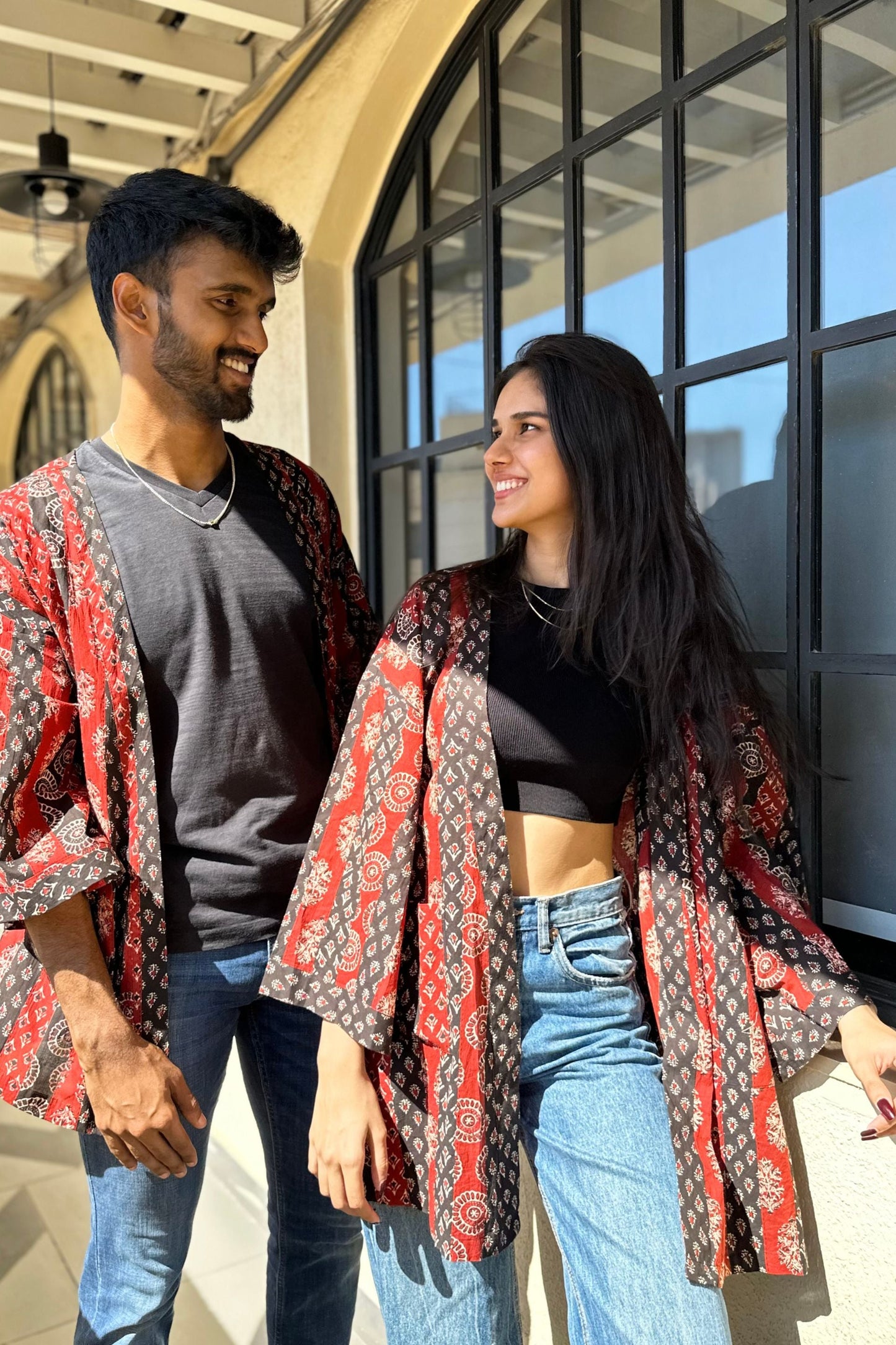 Free-size Unisex Patchword Ajrak Print Black and Red Shrug