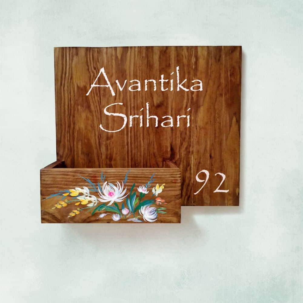 Handpainted Customized Planter Nameplate White Flowers