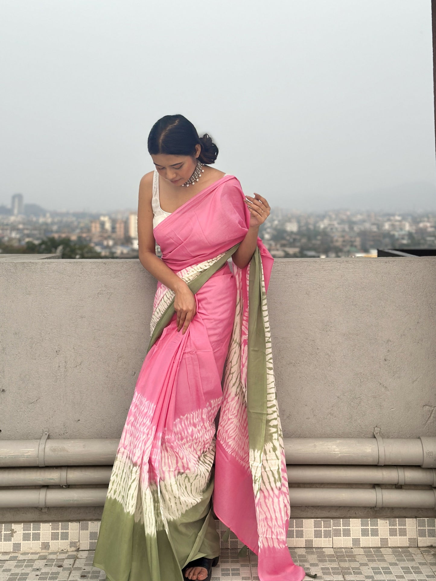 Gulabi Ishq Tie & Dye Shibori Print Natural Dyed Mulmul Cotton Saree