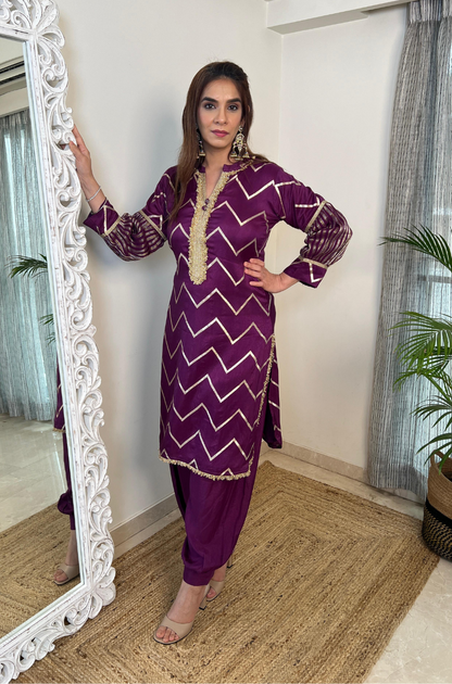 Chevron Pattern Kurta With Pathani Pant