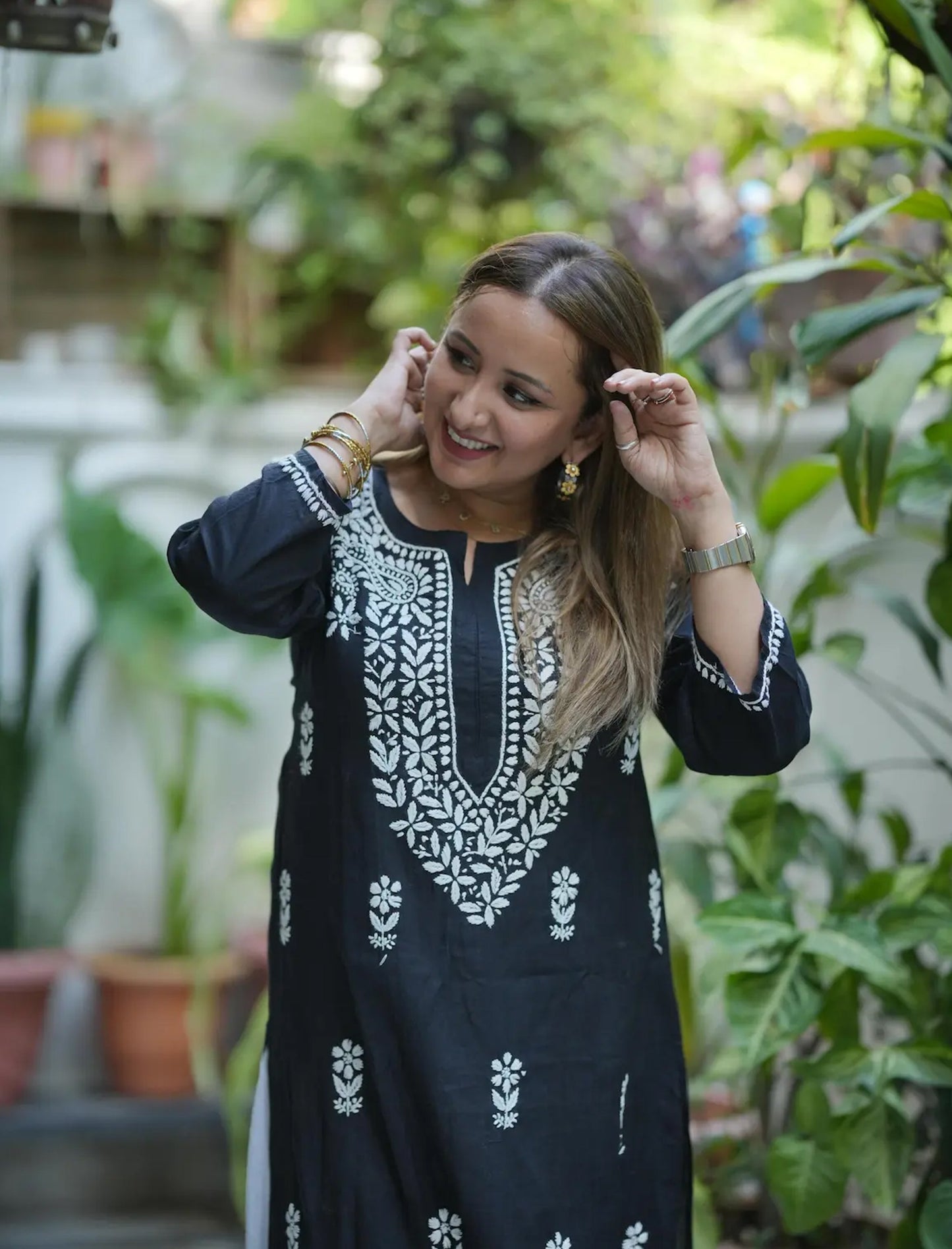 Zainul Monochrome Chikankari Kurta