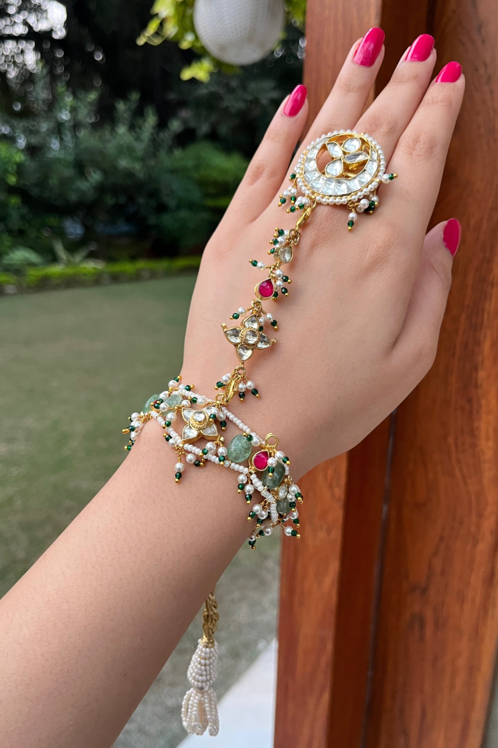 Bridal Hathphool- With Detachable Ring & Bracelet