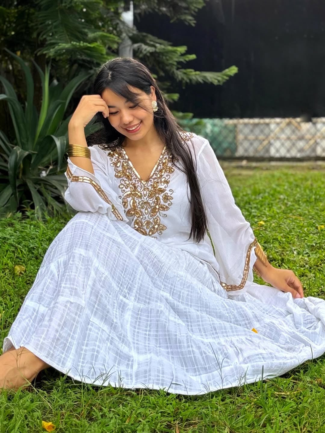 Zeenat Aman White Embroidered Top