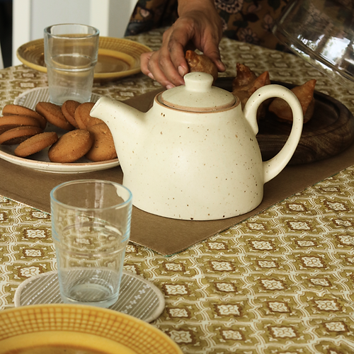 Chai & Toast - Wipeable & Anti Slip Cotton Tablecloth - ROUND