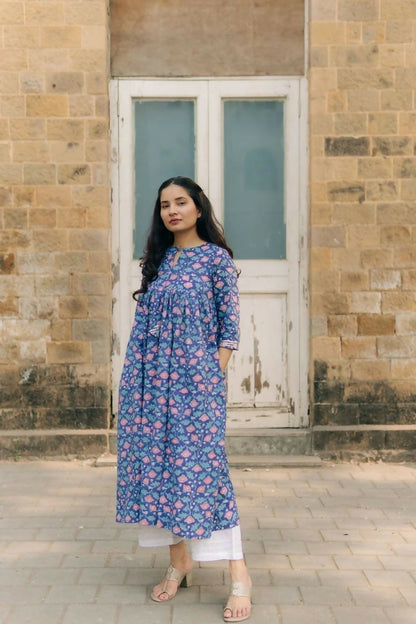 Raabta Peacock Blue Sanganeri Kurta