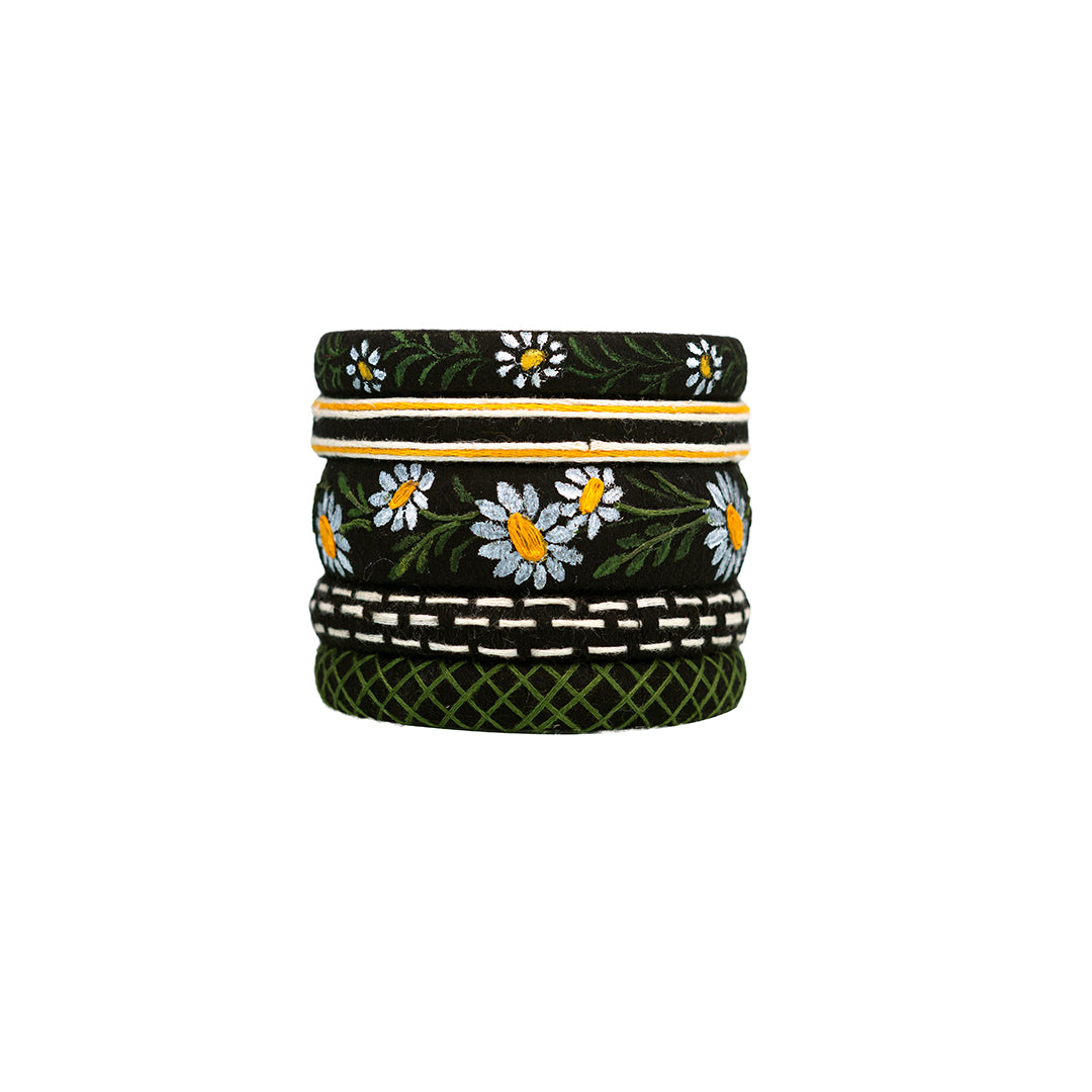 Teysi Black and White Daisy Flower Design Handmade Bangles