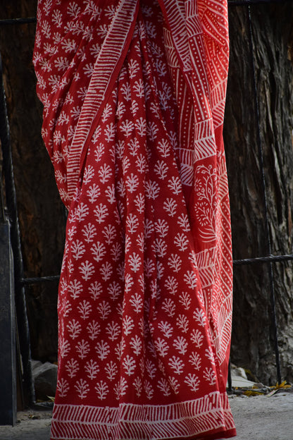 EyeCandy Mulmul Cotton Block Printed Red Saree