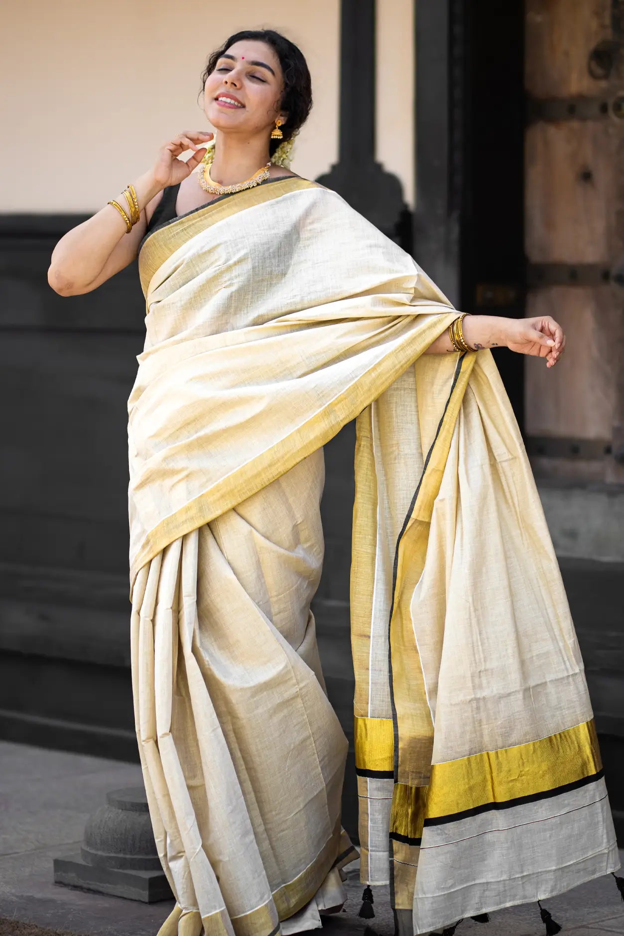 Dhwani Kerala Kasavu Saree