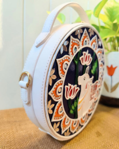 Animal/Bird Lippan Art Handcrafted Circle Box Bag