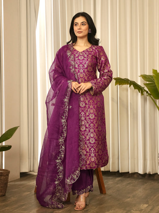 Resha Banarasi Suit Set with Aari Embroidered Dupatta