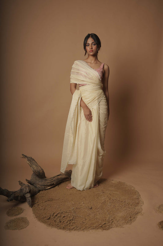 Cascading Moonlight White Scallop Border Saree