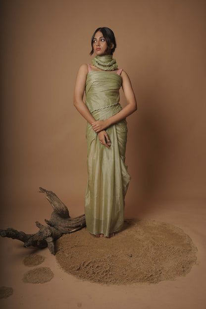 Woodland Nymph Fern Green Scallop Border Saree