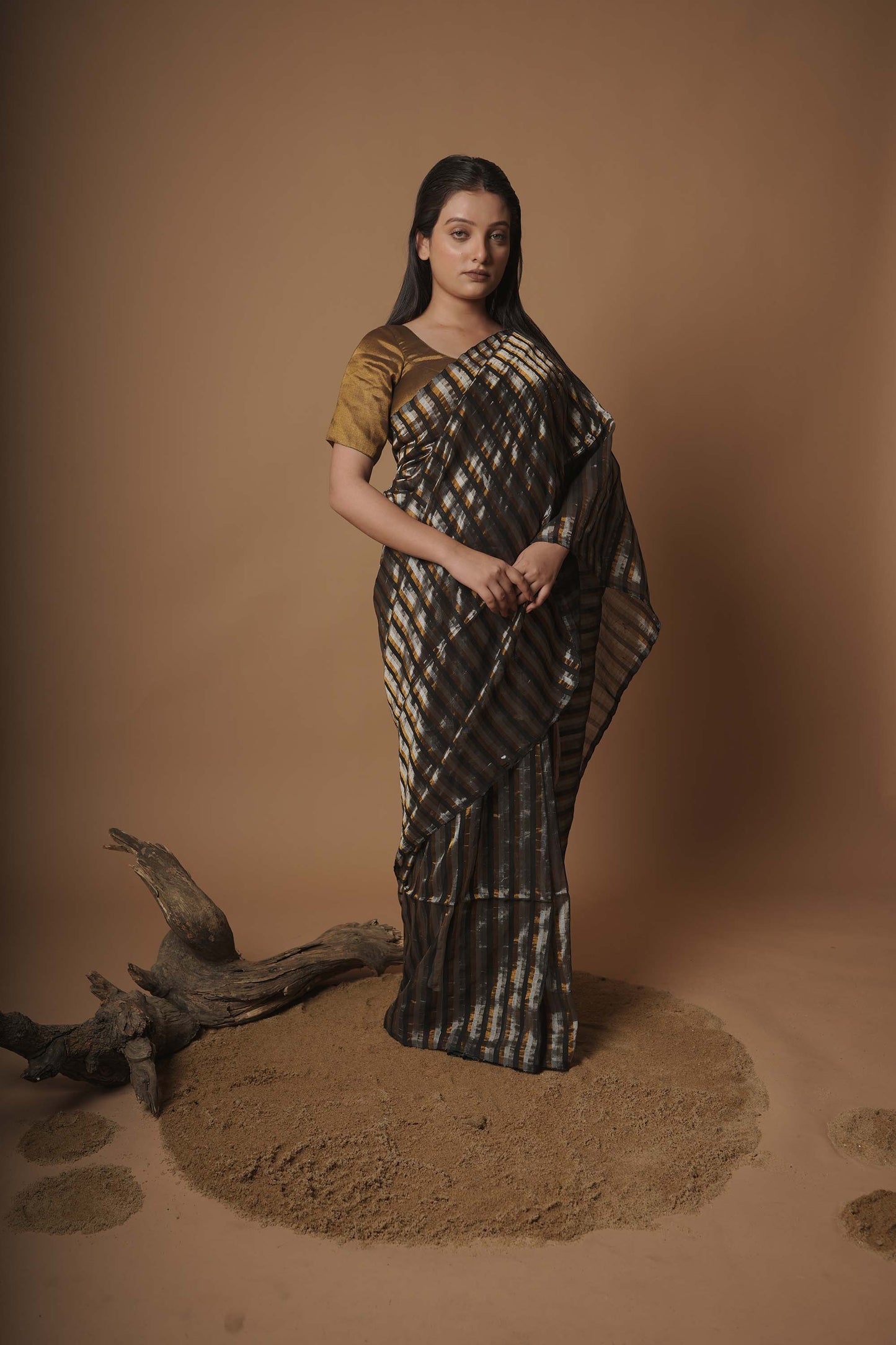 Aashna Handloom Cotton Saree