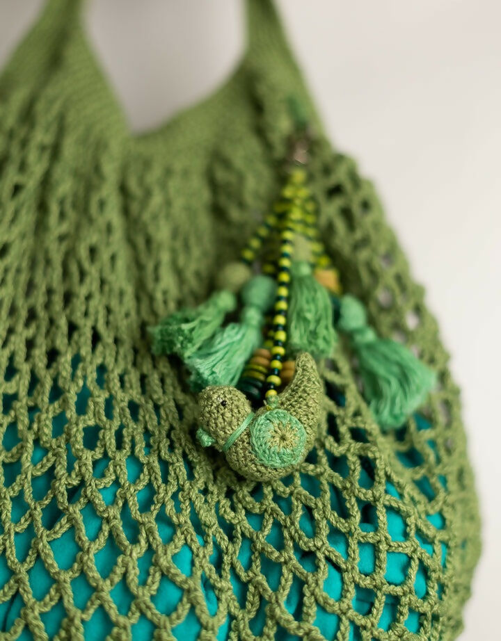 Coral Reef Fishnet Shoulder Bag with Bird Tassel ~ Green