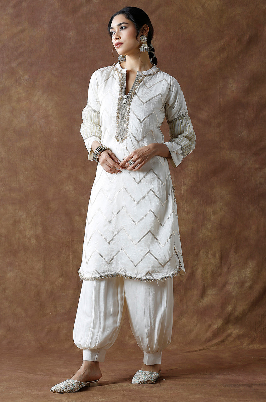 Chevron Pattern Kurta With Pathani Pant