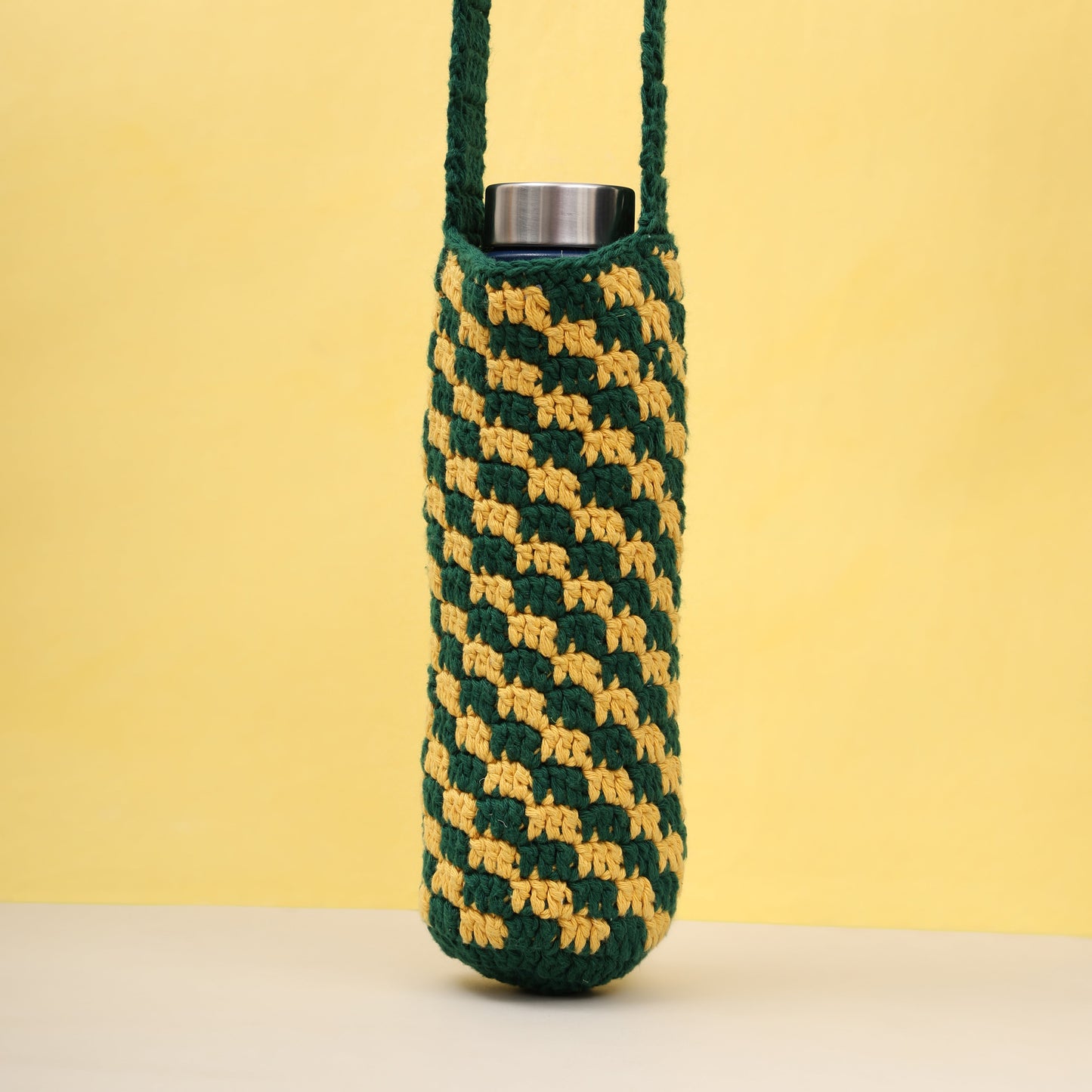 Checkered Crochet Water-Bottle Tote