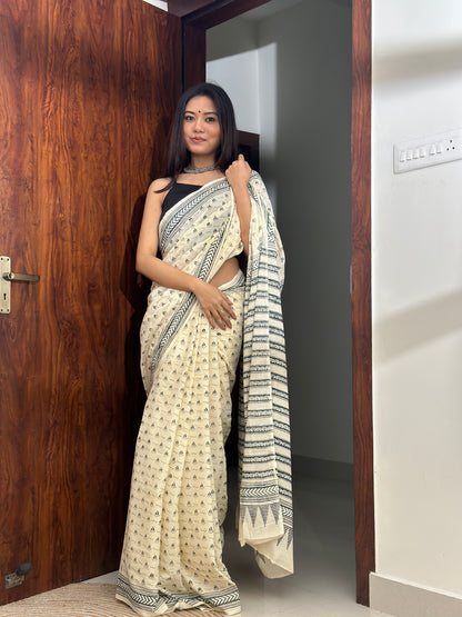 Kagaj Ki Kashti Cotton Mulmul Saree