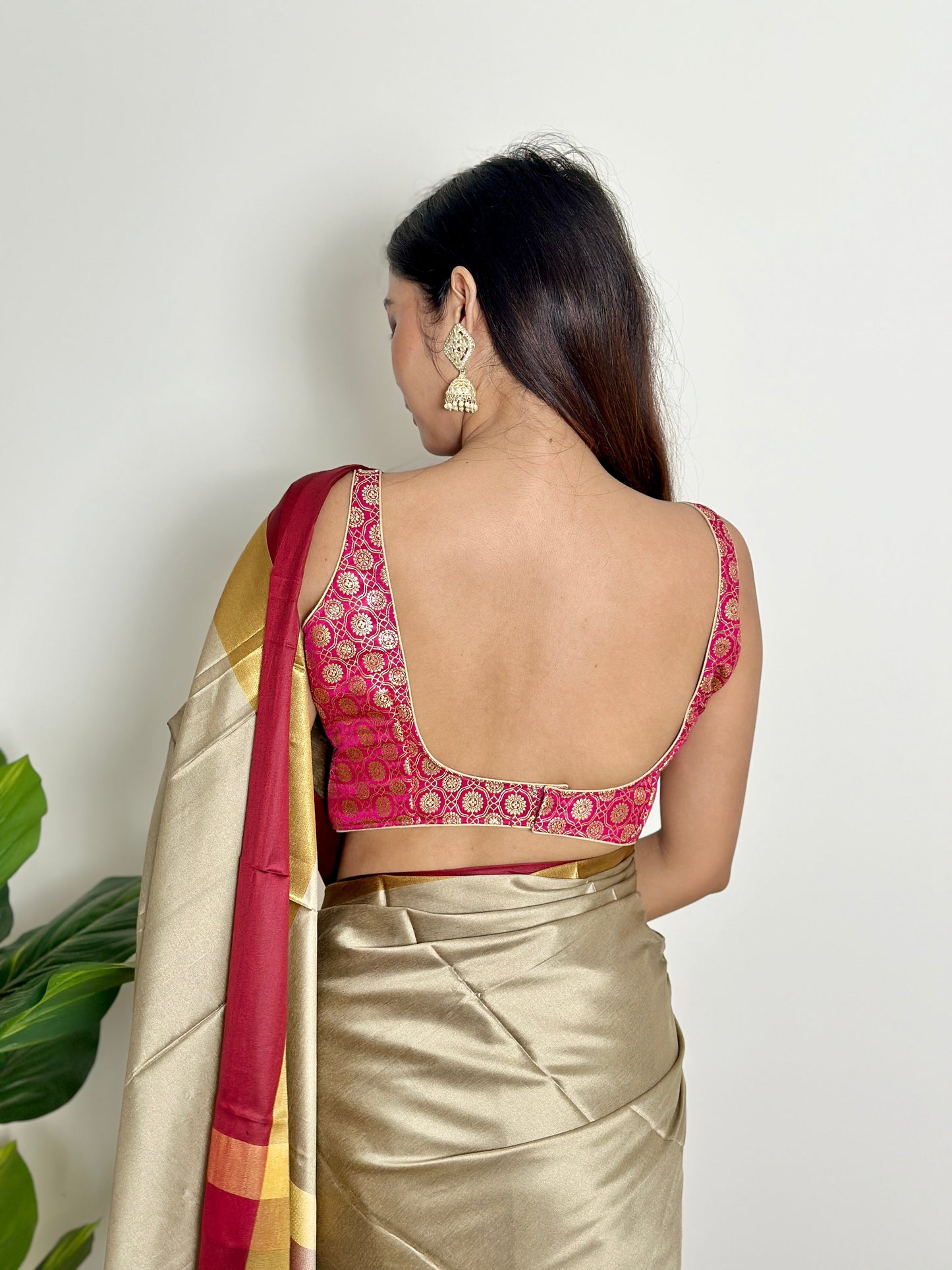 Warm Grey Beige Handwoven Silk Saree