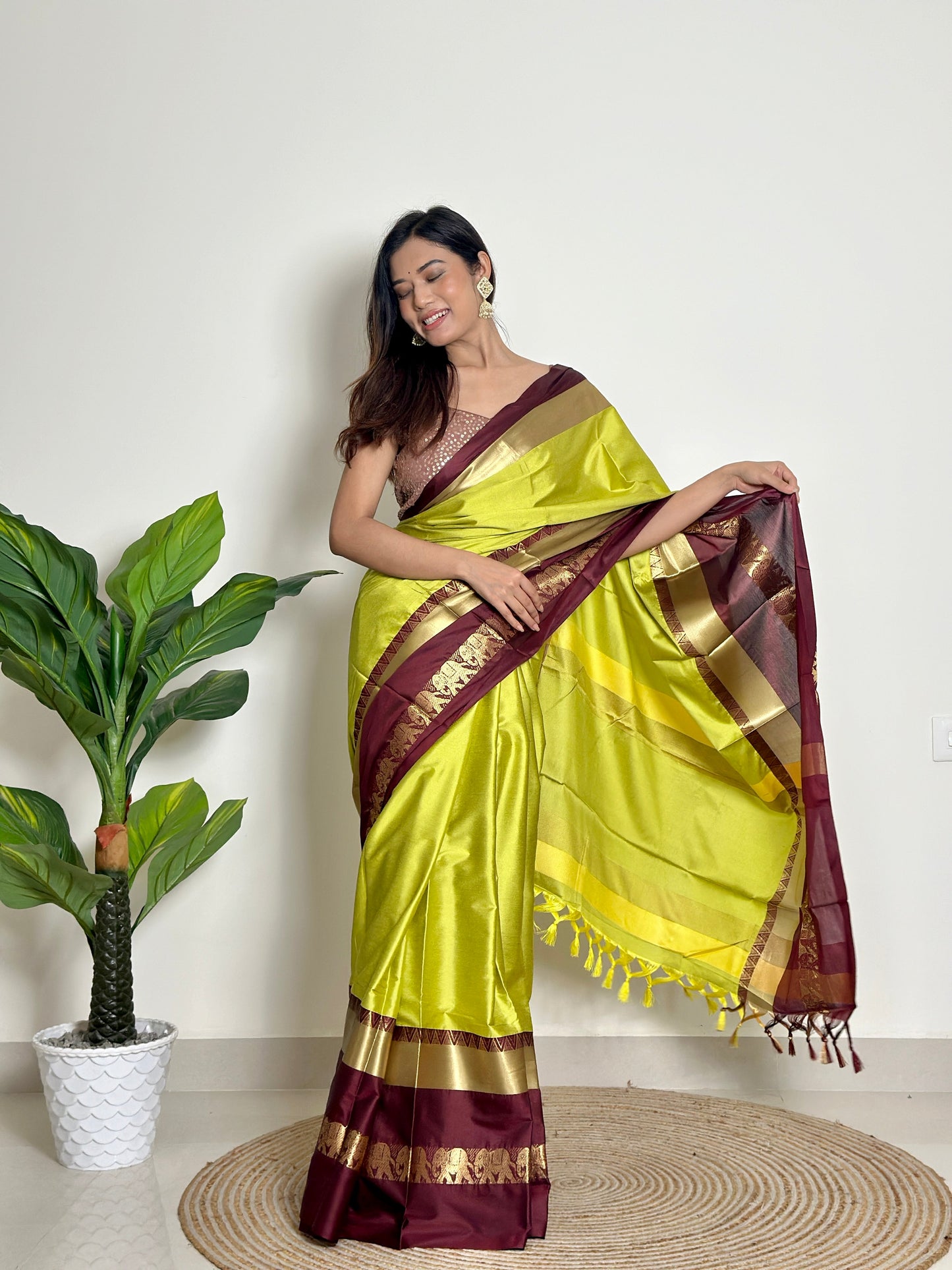 Lime Green Handwoven Silk Saree