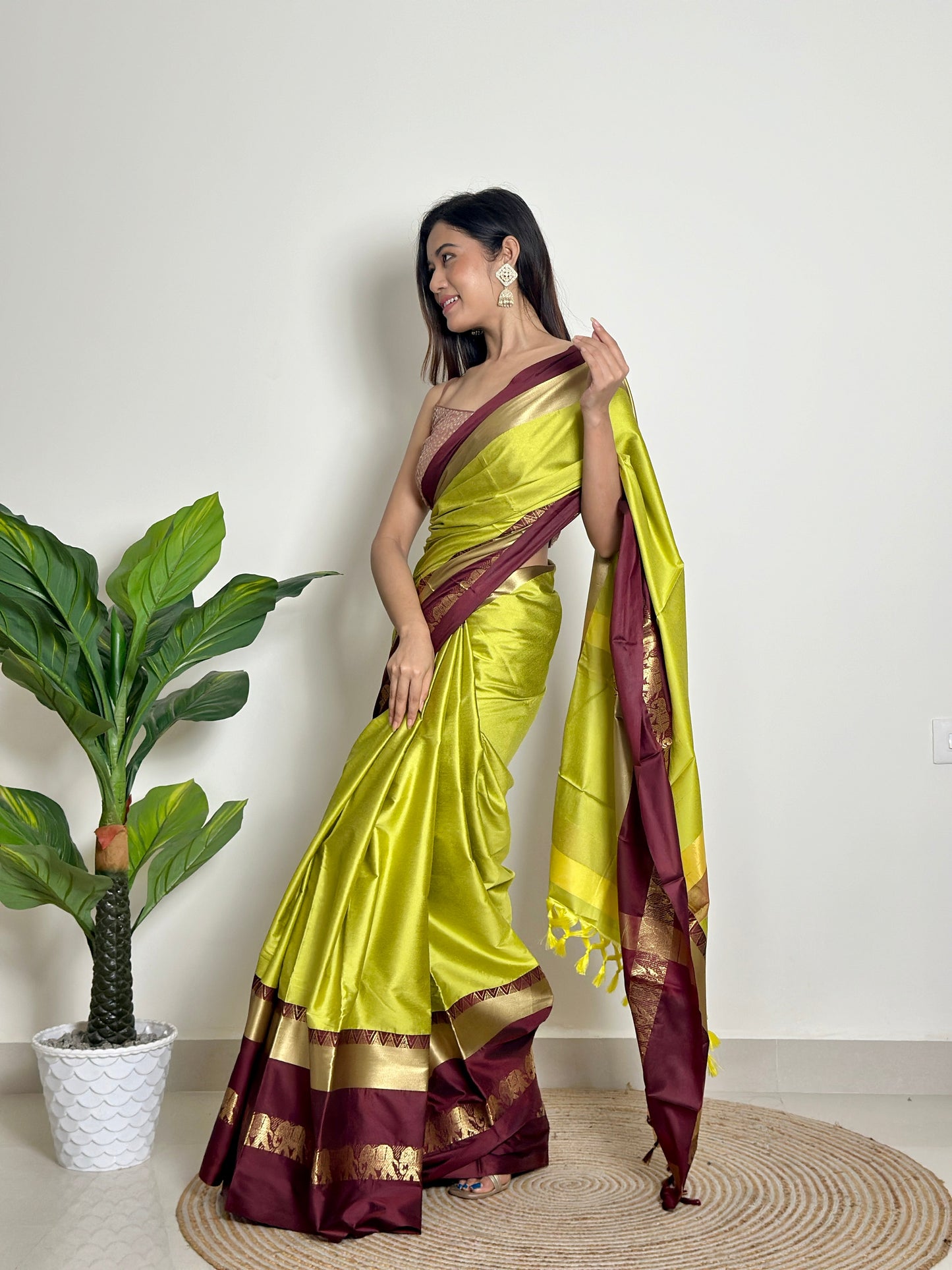 Lime Green Handwoven Silk Saree