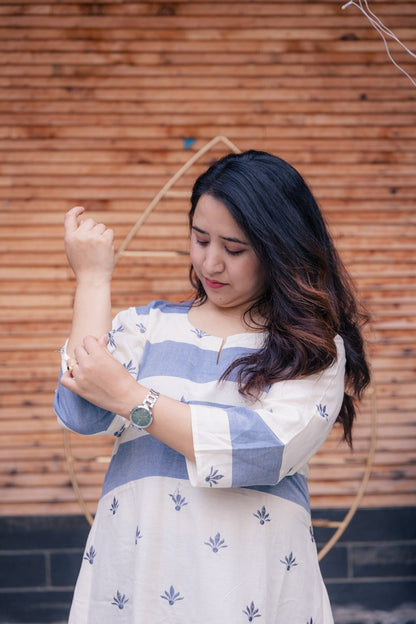 Saiya Handloom Embroidered A-line Kurta