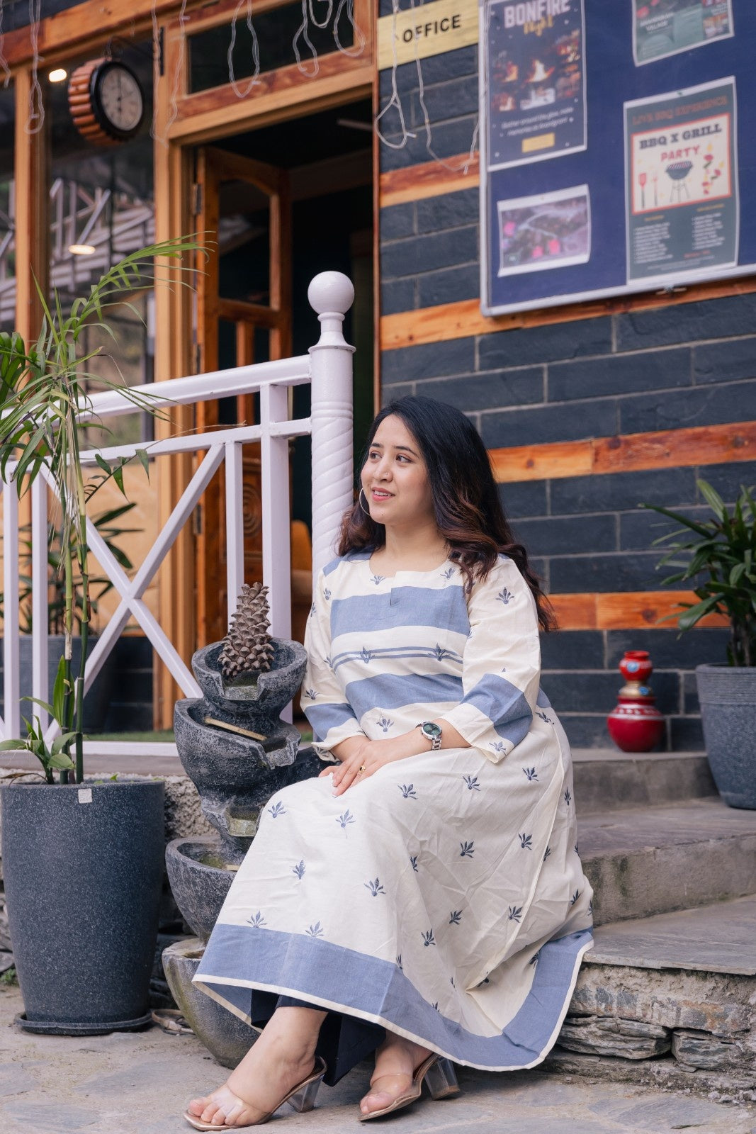 Saiya Handloom Embroidered A-line Kurta