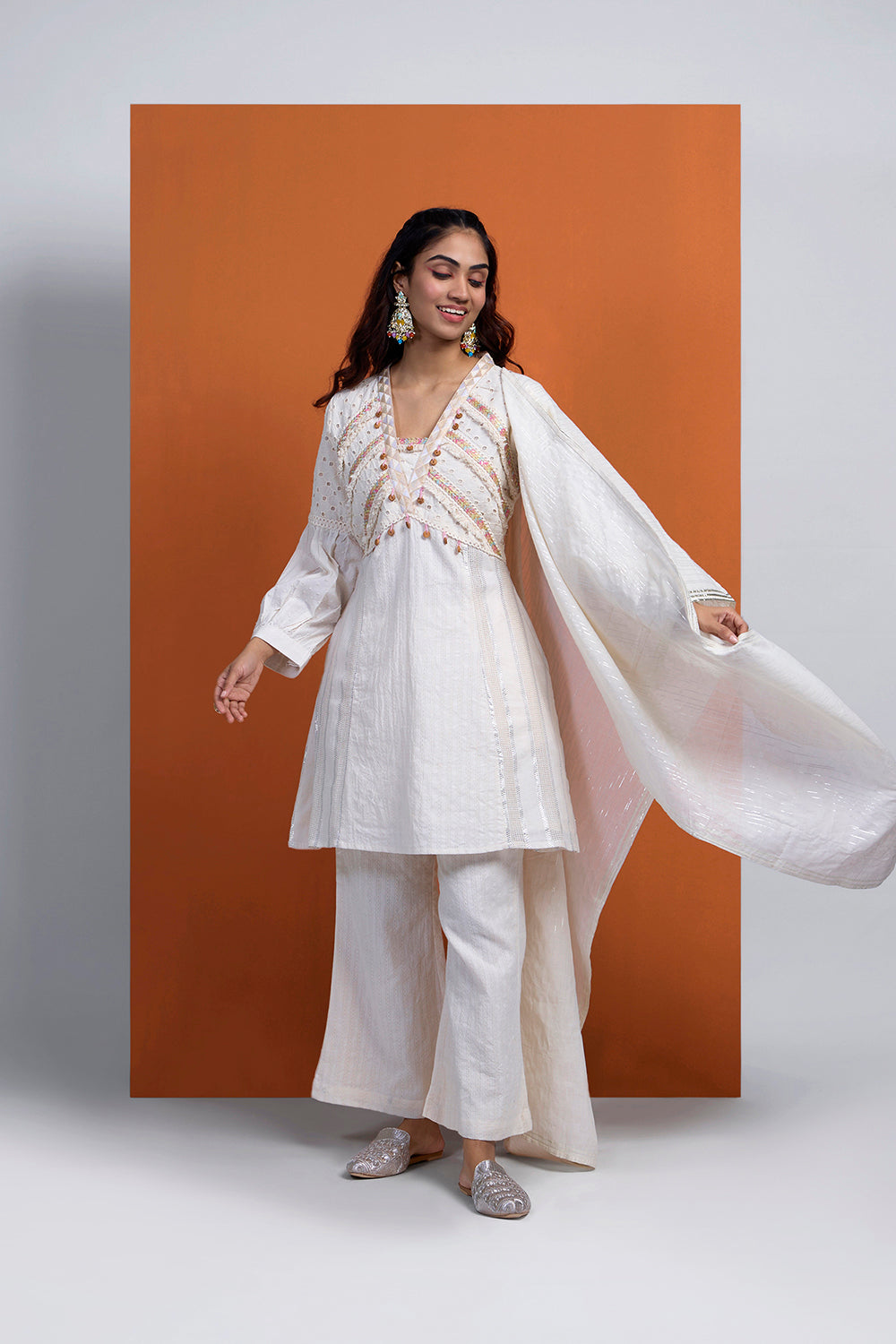 Hoor Off-White/Blush Pink Hakoba Short Kurta With Pant