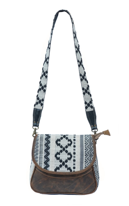Zwede Shoulder Bag