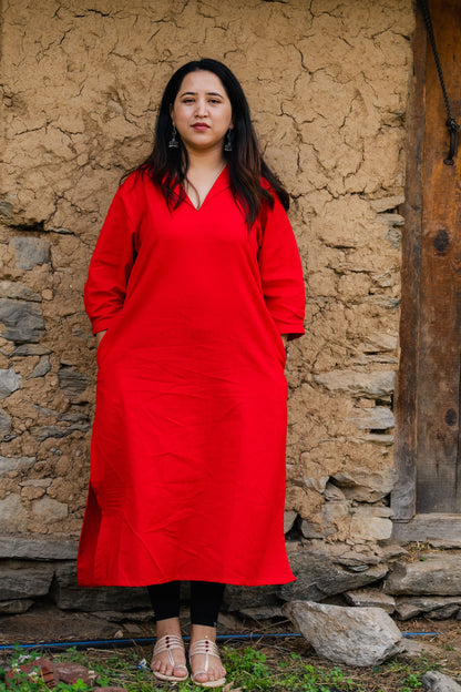 Saavi Solid Red A-Line Kurta
