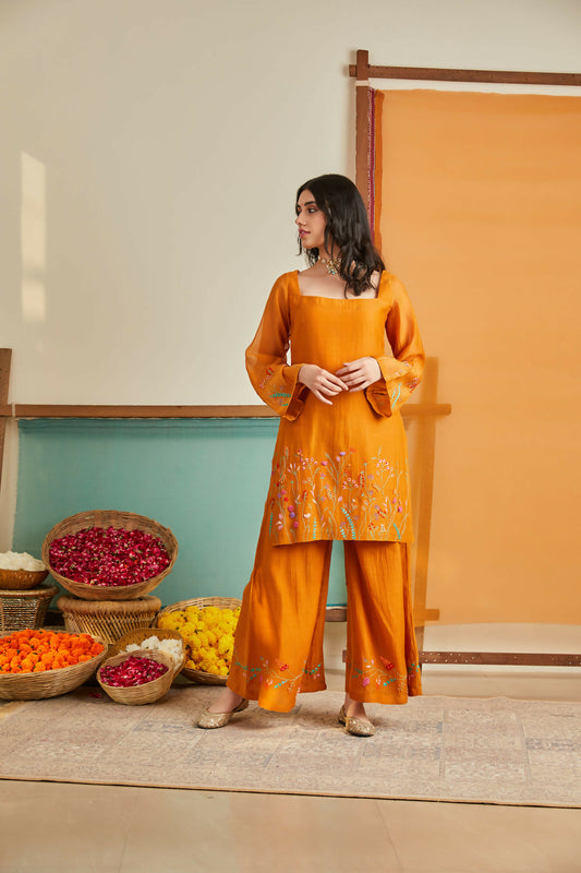 Saanjh Kurta Set