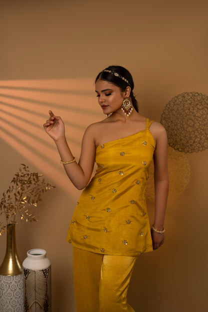 Mustard Yellow Side Line Hand-embroidered Co-Ord Set