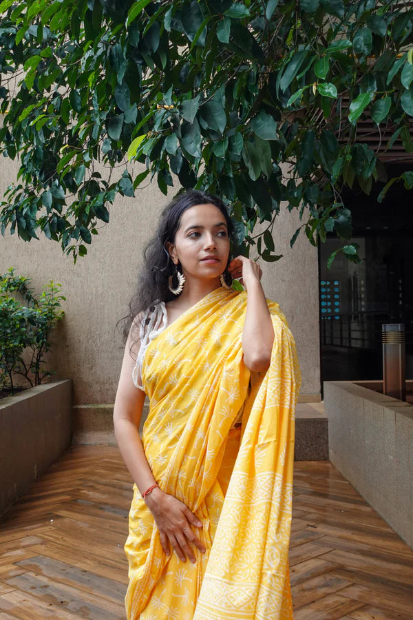 Dandelions in the Sky - Hand Block Print Mulmul Cotton Bagru Saree