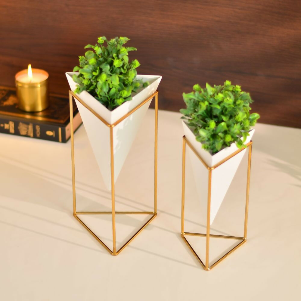 Triangular Desk Planters: Set of 2