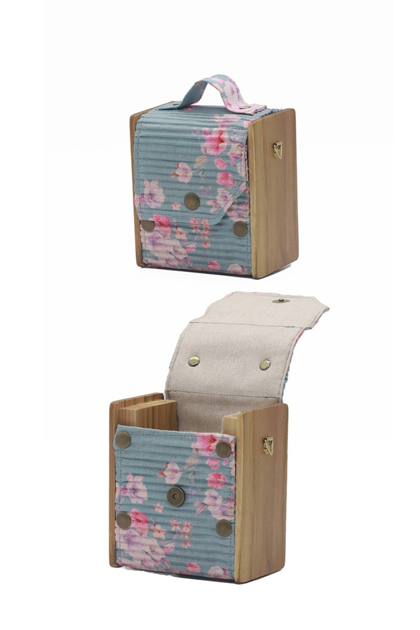 Vintage Blossom 4 in 1 Changeable Sleeve Box Clutch