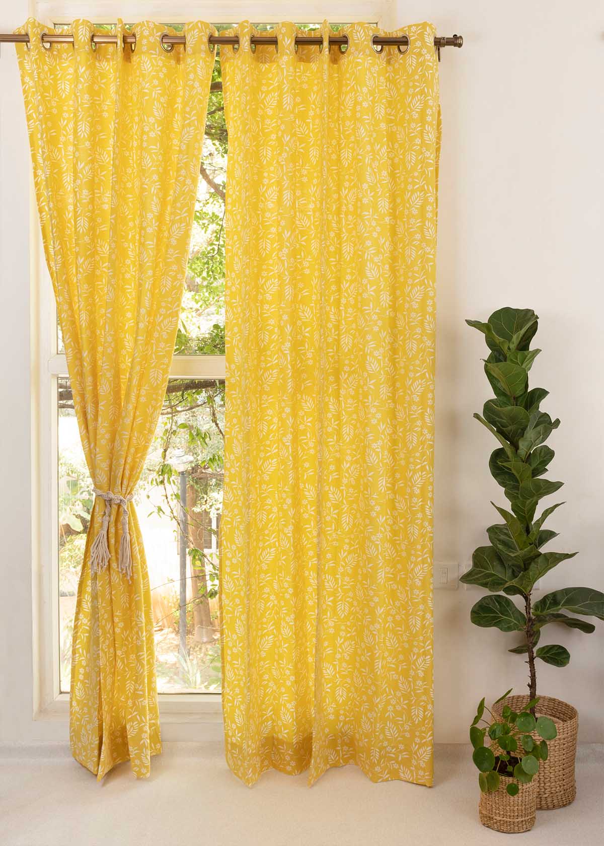 Room Darkening - Daisy Cotton Floral Yellow Curtain