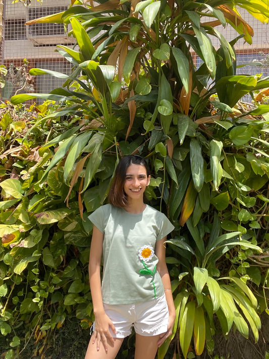 Daisy Olive T-Shirt